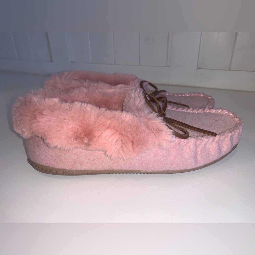 J Crew Pink Fuzzy Slippers